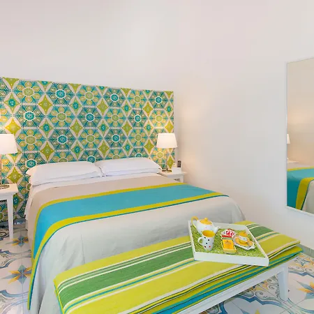 Relais Correale & Garden فندق مبيت وإفطار