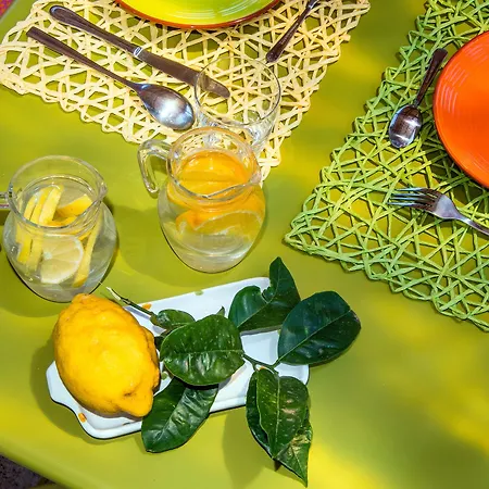 فندق مبيت وإفطار Relais Correale & Garden 4*