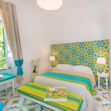 Relais Correale & Garden Frühstückspension 4*
