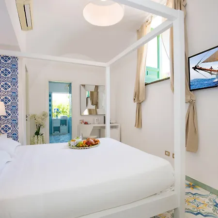 Relais Correale & Garden-adult Only 4*