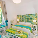 Relais Correale & Garden Bed & Breakfast 4*