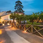 Relais Correale & Garden Bed & Breakfast
